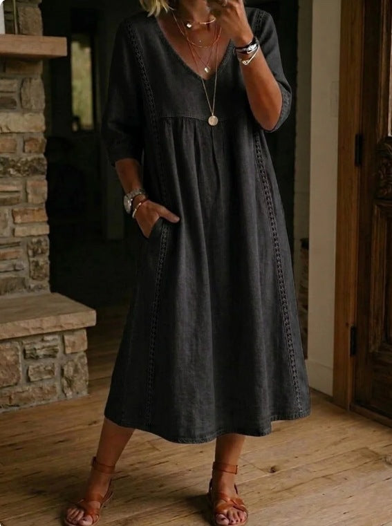 Loose V-neck linen cotton dress with lace trim