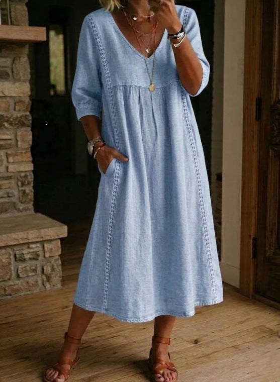 Loose V-neck linen cotton dress with lace trim